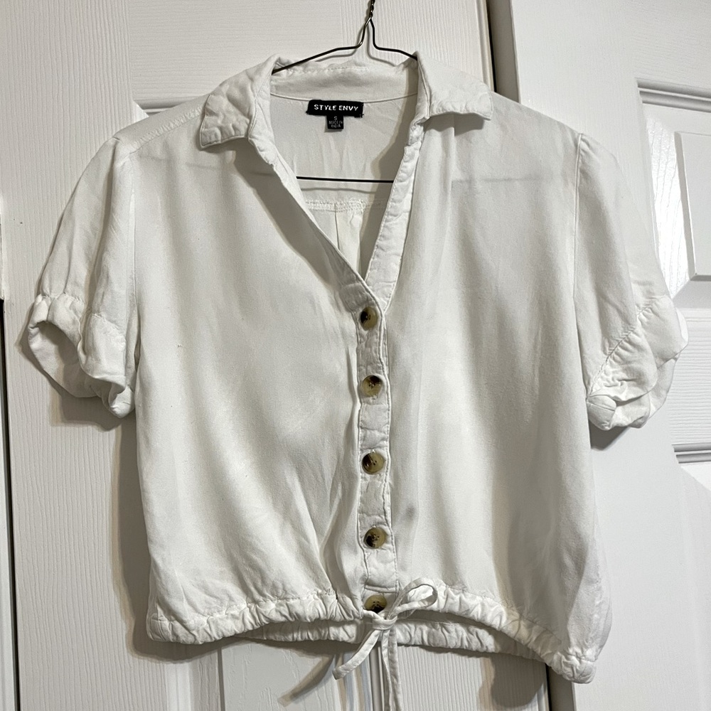Cute White Buttoned Short Blouse Top